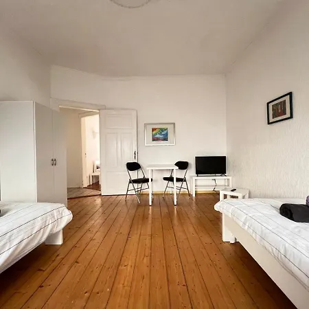 Zentrale Monteurwohnungen In Ideal Fuer Teams דירה *