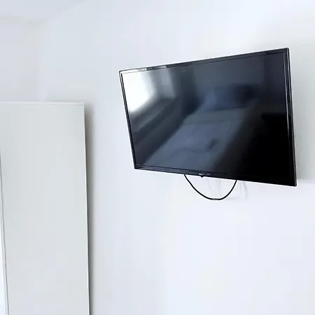 Zentrale Monteurwohnungen In Ideal Fuer Teams דירה *