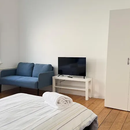 Zentrale Monteurwohnungen In Ideal Fuer Teams & Gruppen Mit Kueche & Wlan