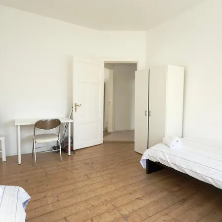 Apartment Zentrale Monteurwohnungen In Ideal Fuer Teams & Gruppen Mit Kueche & Wlan *